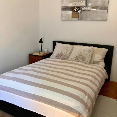 Appartement Amfora Near Arena Pula